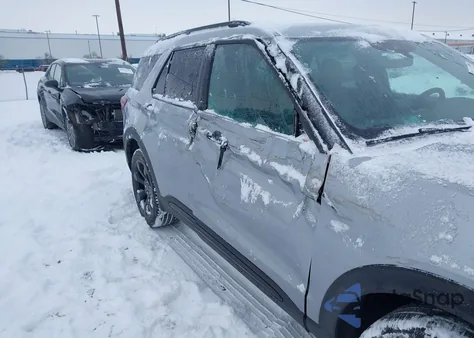 2022 Ford Explorer St z USA, uszkodzony, nr VIN 1FM5K8GCXNGA28350